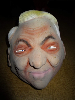 Gumová maska vyrobená s gumového materiálu viz foto vhodná na karneval, Silvestr, Mikuláš, apod.