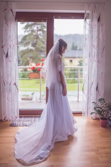 Krásné svatební šaty od české švadleny