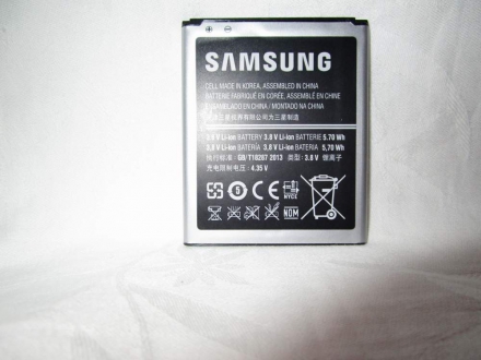 Baterie kapacita 1500 mAh z použitého telefonu SAMSUNG S 3 MINI TYP (GT-18200N) pasuje i do jiných typů. Viz foto.