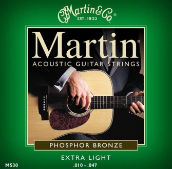 Struny na kytaru MARTIN M 530 jedná se o nové struny nerozbalené extra light 010 – 047 phosphor bronze. Trsátka Jim Dunlop nové červené 53mm 4 ks a če